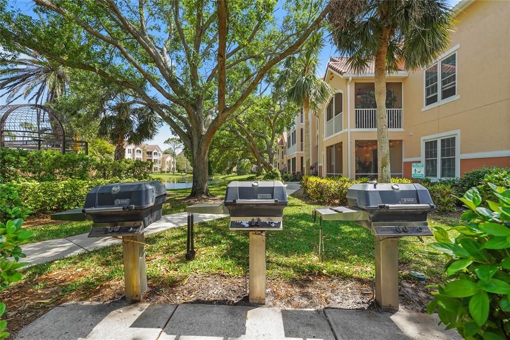 Active With Contract: $179,000 (1 beds, 1 baths, 759 Square Feet)
