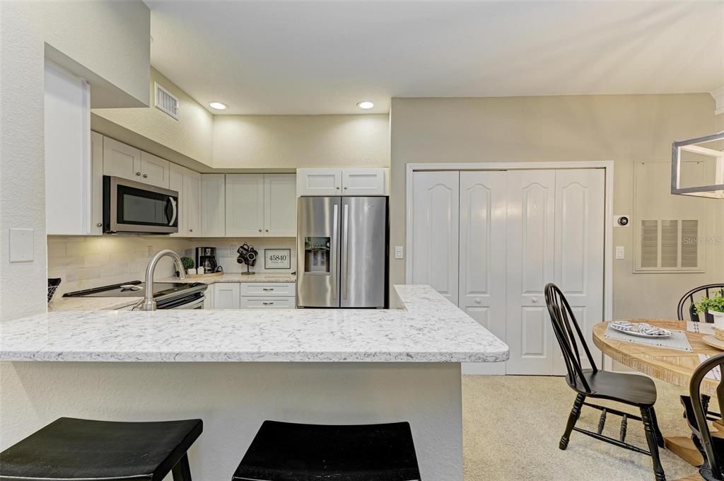 Active With Contract: $179,000 (1 beds, 1 baths, 759 Square Feet)