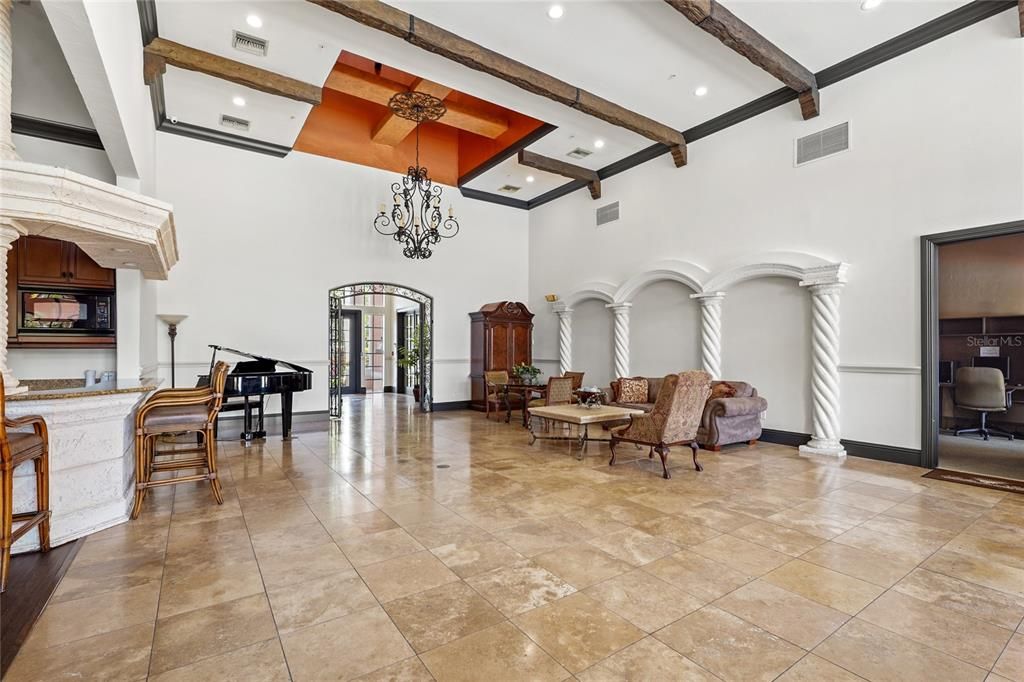 Active With Contract: $179,000 (1 beds, 1 baths, 759 Square Feet)