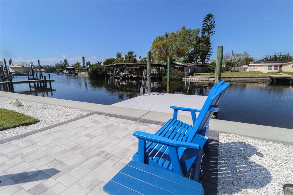 En Venta: $1,249,000 (4 camas, 3 baños, 2372 Pies cuadrados)