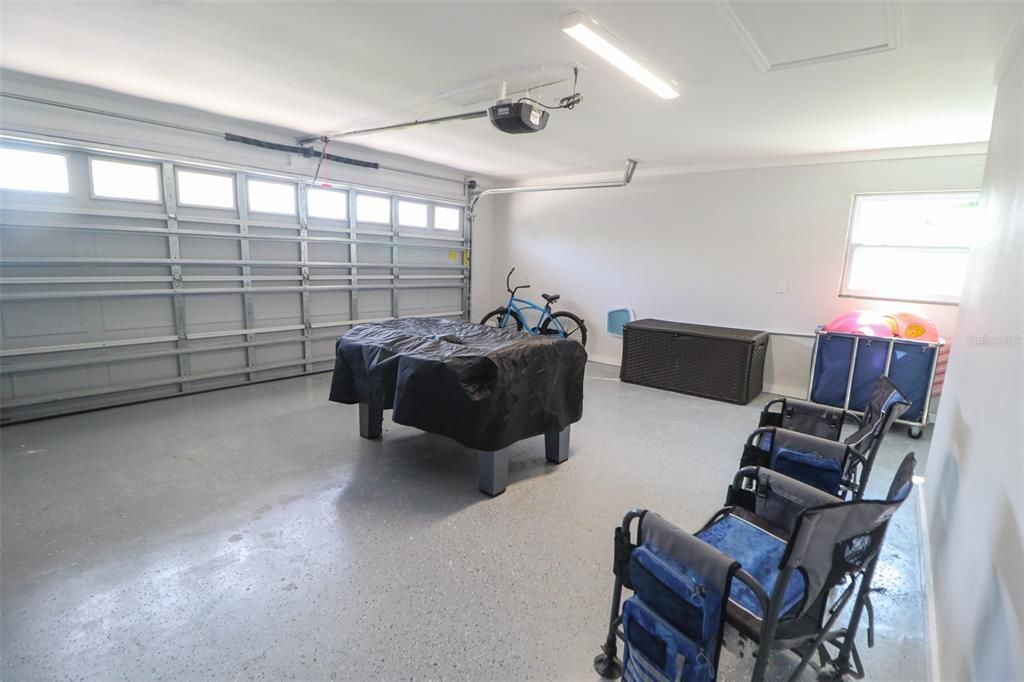 En Venta: $1,249,000 (4 camas, 3 baños, 2372 Pies cuadrados)