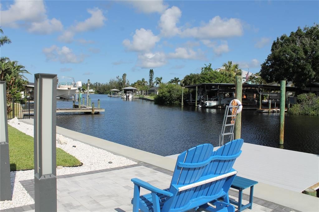 En Venta: $1,249,000 (4 camas, 3 baños, 2372 Pies cuadrados)