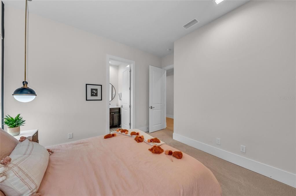 For Sale: $3,250,000 (4 beds, 4 baths, 4152 Square Feet)