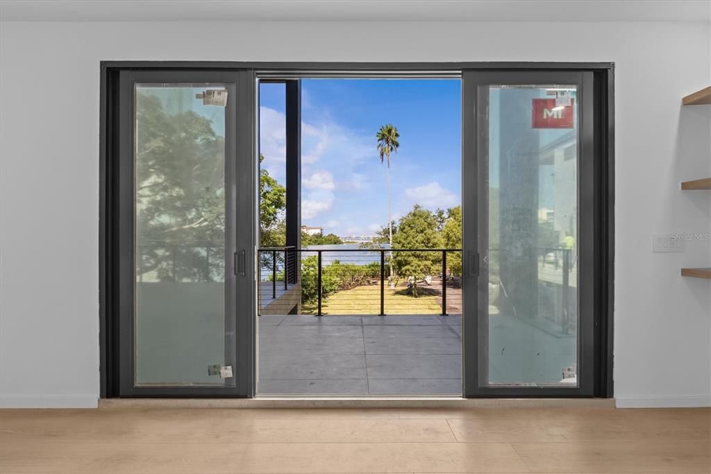 For Sale: $2,325,000 (4 beds, 4 baths, 3410 Square Feet)