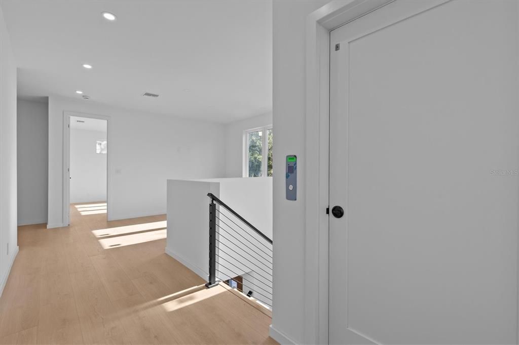 For Sale: $2,325,000 (4 beds, 4 baths, 3410 Square Feet)