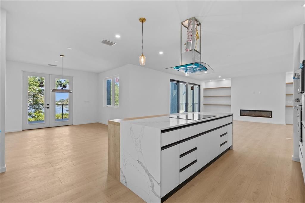 For Sale: $2,325,000 (4 beds, 4 baths, 3410 Square Feet)