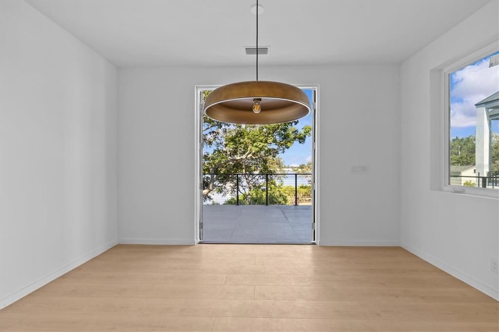 For Sale: $2,325,000 (4 beds, 4 baths, 3410 Square Feet)