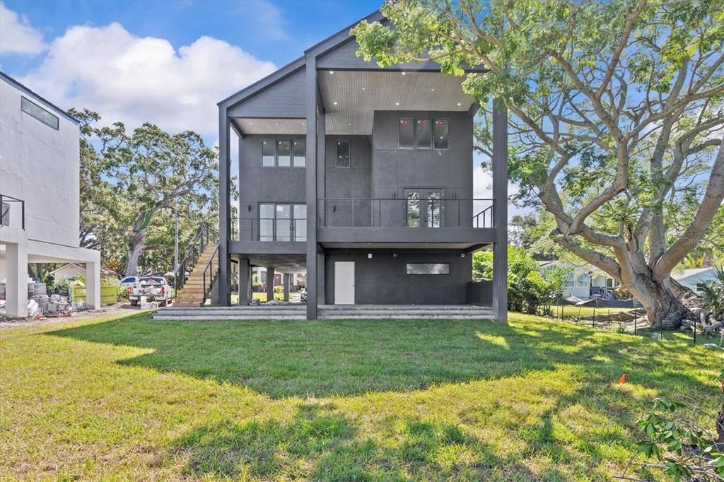 For Sale: $2,325,000 (4 beds, 4 baths, 3410 Square Feet)