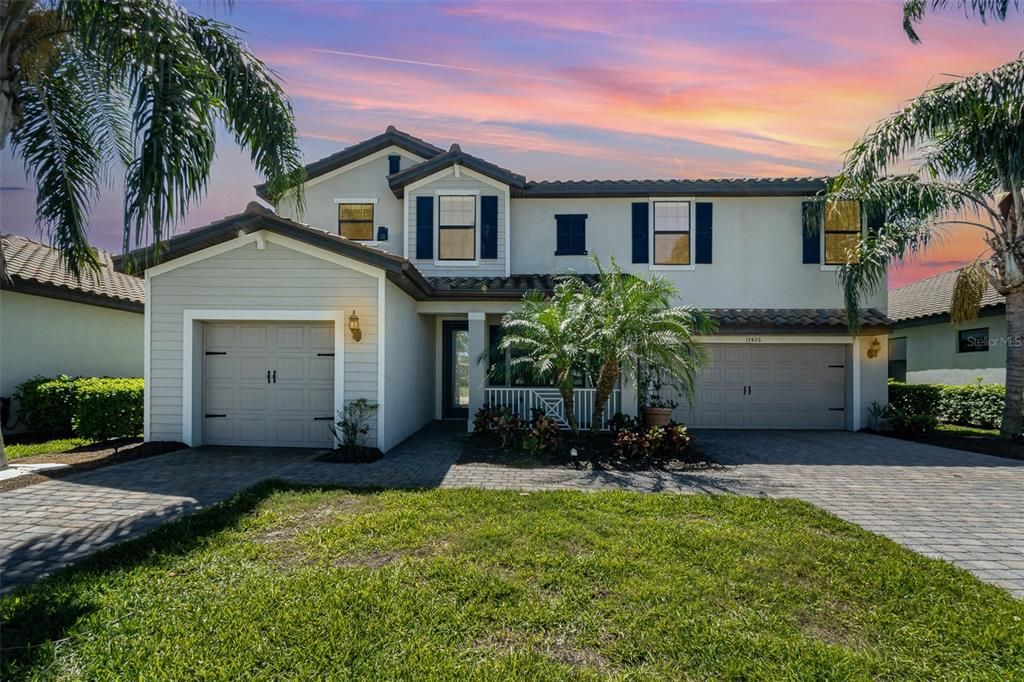 Recently Sold: $719,999 (5 beds, 4 baths, 3357 Square Feet)