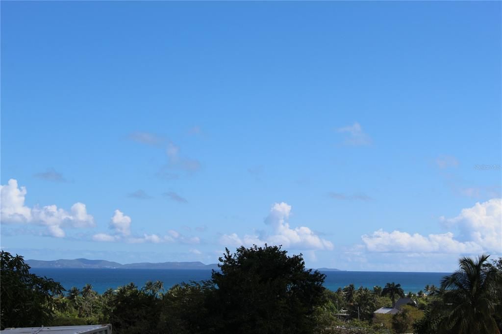 For Sale: $369,000 (3 beds, 2 baths, 1100 Square Feet)