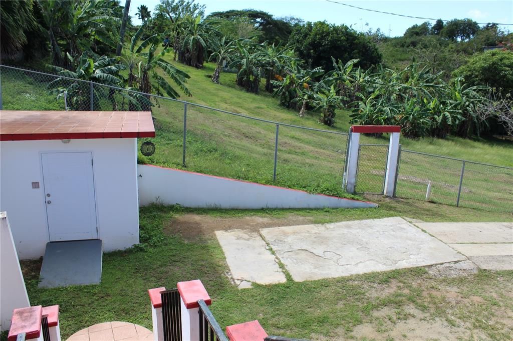 For Sale: $369,000 (3 beds, 2 baths, 1100 Square Feet)