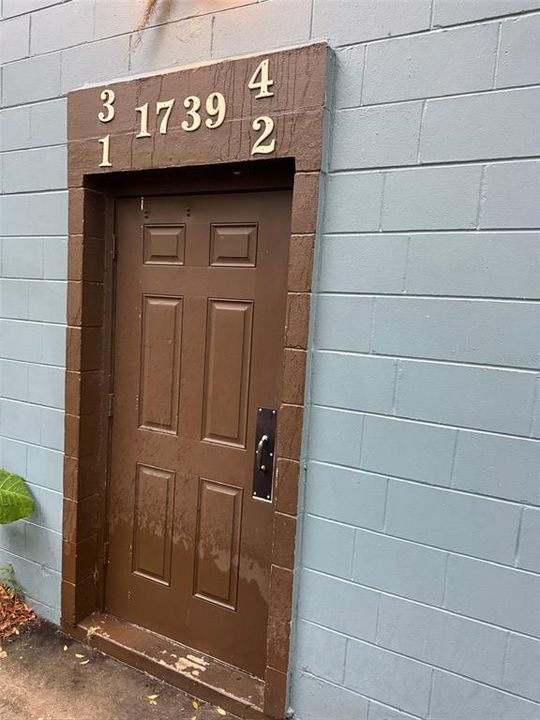 For Rent: $1,049 (1 beds, 1 baths, 775 Square Feet)