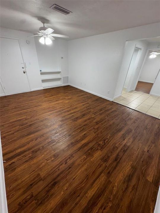For Rent: $1,049 (1 beds, 1 baths, 775 Square Feet)