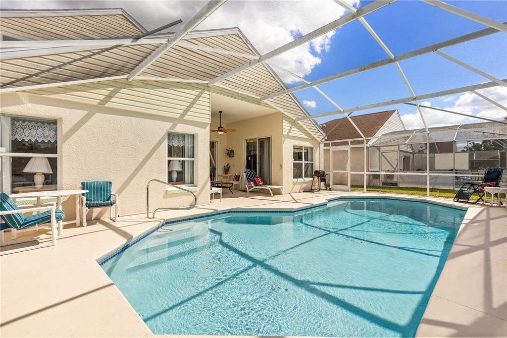 Active With Contract: $2,950 (4 beds, 2 baths, 1874 Square Feet)