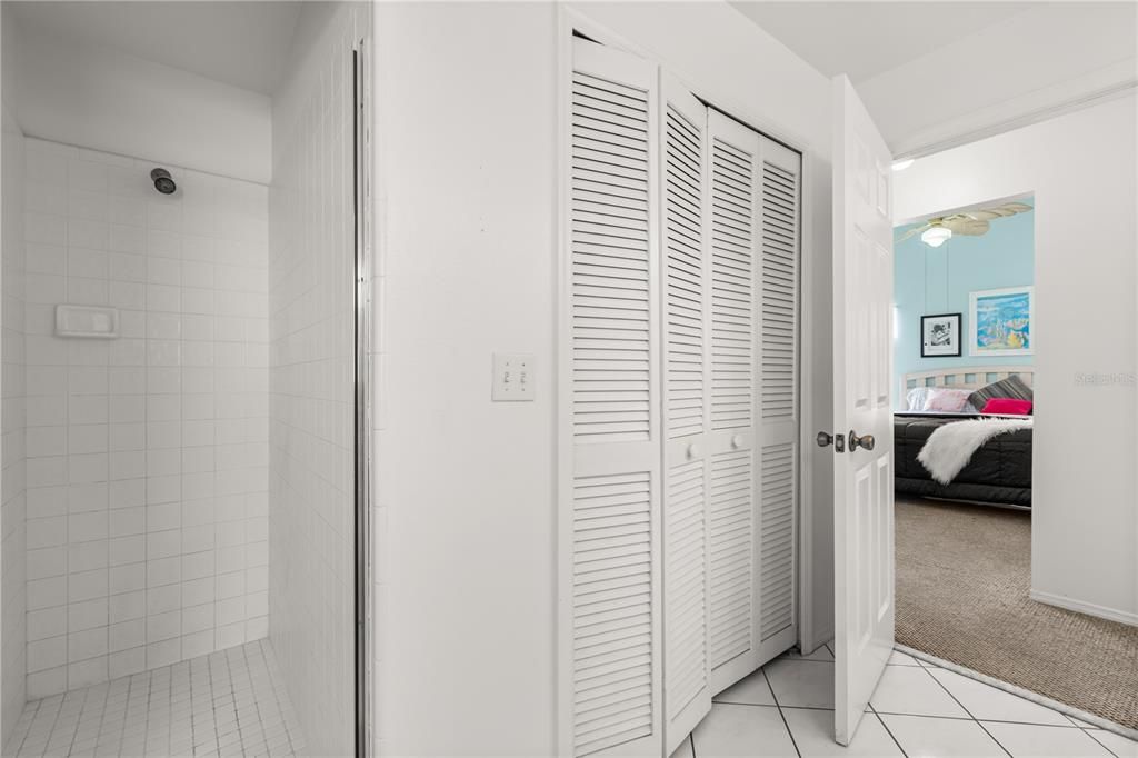 Active With Contract: $2,950 (4 beds, 2 baths, 1874 Square Feet)