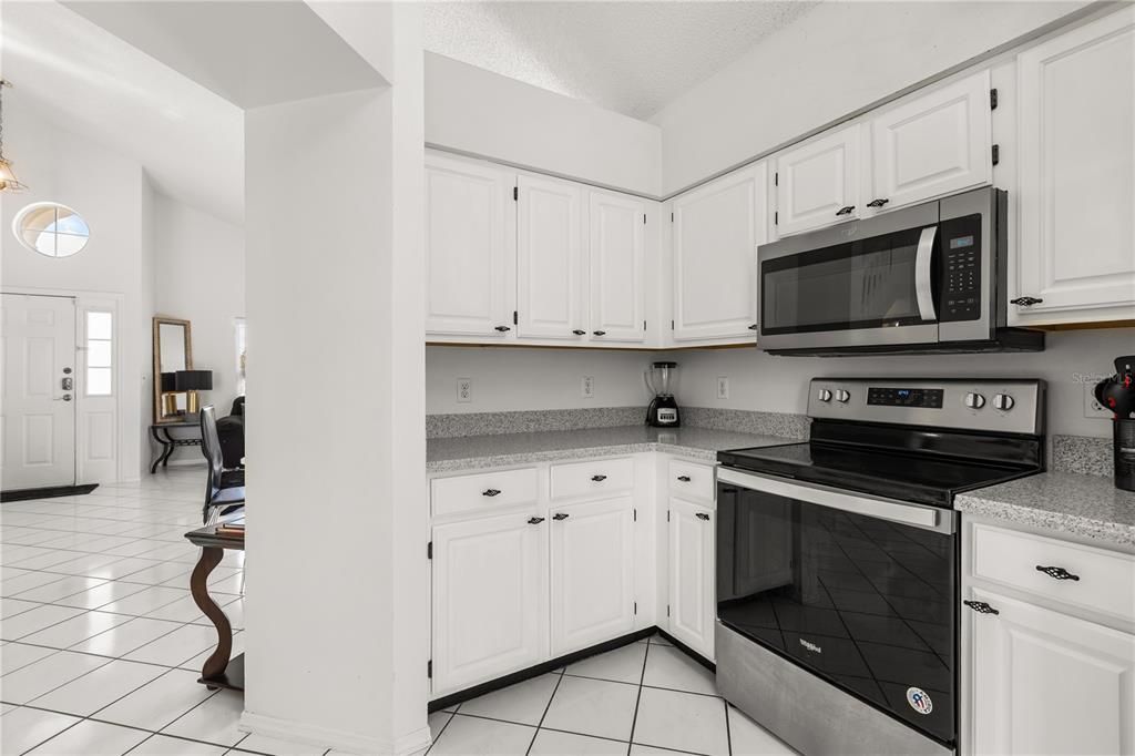 Active With Contract: $2,950 (4 beds, 2 baths, 1874 Square Feet)