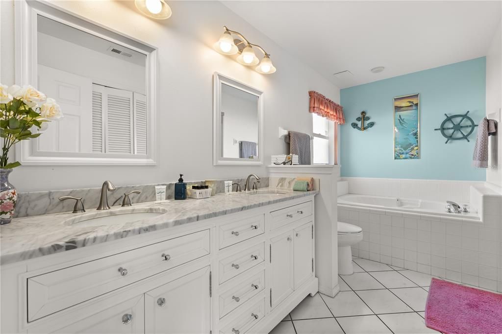 Active With Contract: $2,950 (4 beds, 2 baths, 1874 Square Feet)