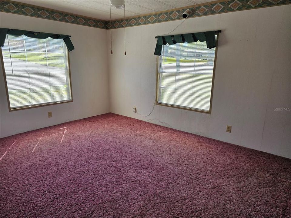 待售: $129,900 (2 贝兹, 2 浴室, 960 平方英尺)