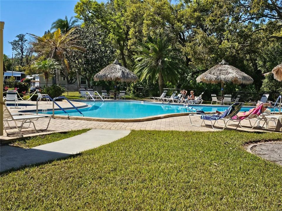 待售: $129,900 (2 贝兹, 2 浴室, 960 平方英尺)