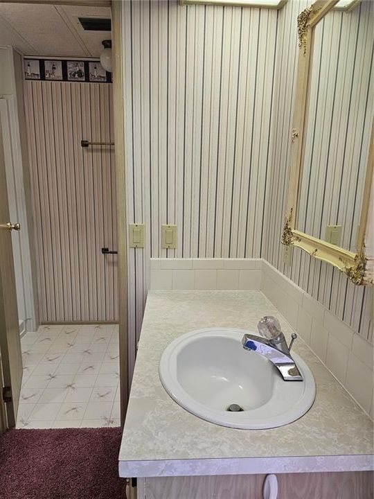 待售: $129,900 (2 贝兹, 2 浴室, 960 平方英尺)