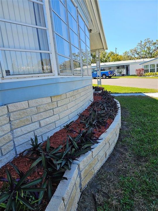 待售: $129,900 (2 贝兹, 2 浴室, 960 平方英尺)