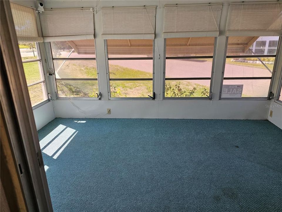 待售: $129,900 (2 贝兹, 2 浴室, 960 平方英尺)