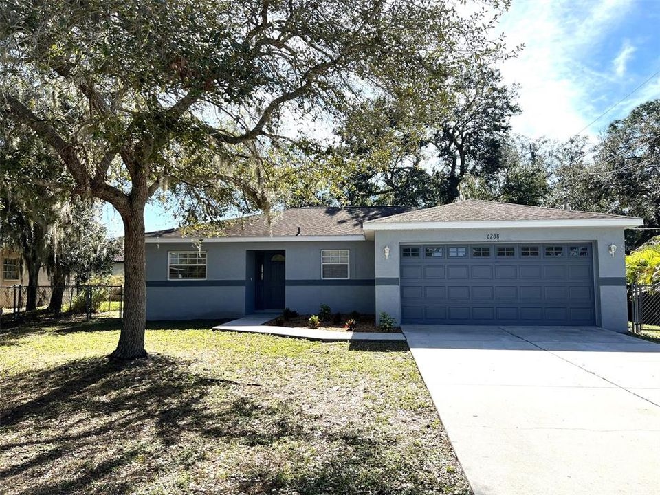 Recently Rented: $2,395 (3 beds, 2 baths, 1288 Square Feet)