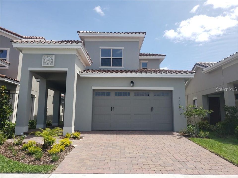 Recently Rented: $3,550 (4 beds, 3 baths, 2137 Square Feet)