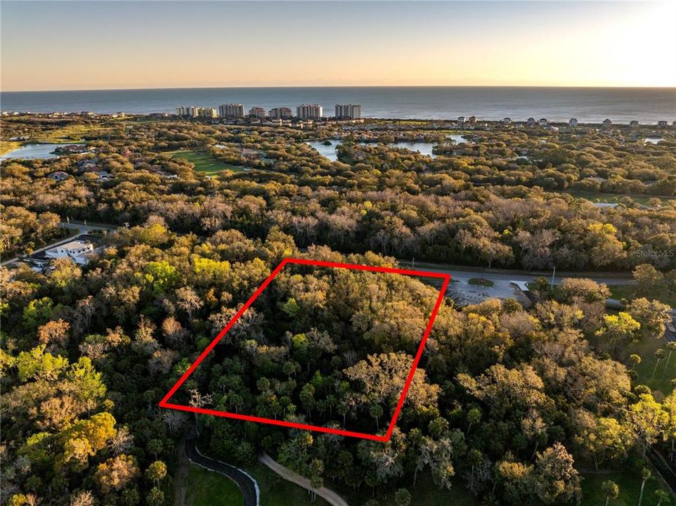 На продажу: $1,999,000 (2.99 acres)