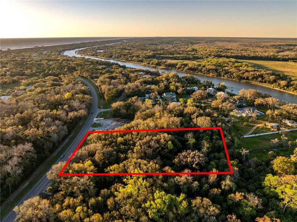 На продажу: $1,999,000 (2.99 acres)