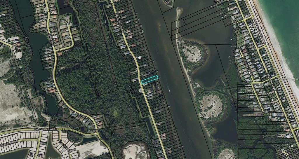 На продажу: $311,000 (0.47 acres)