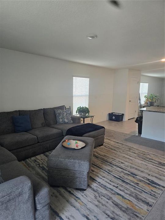 待售: $305,000 (3 贝兹, 2 浴室, 1516 平方英尺)