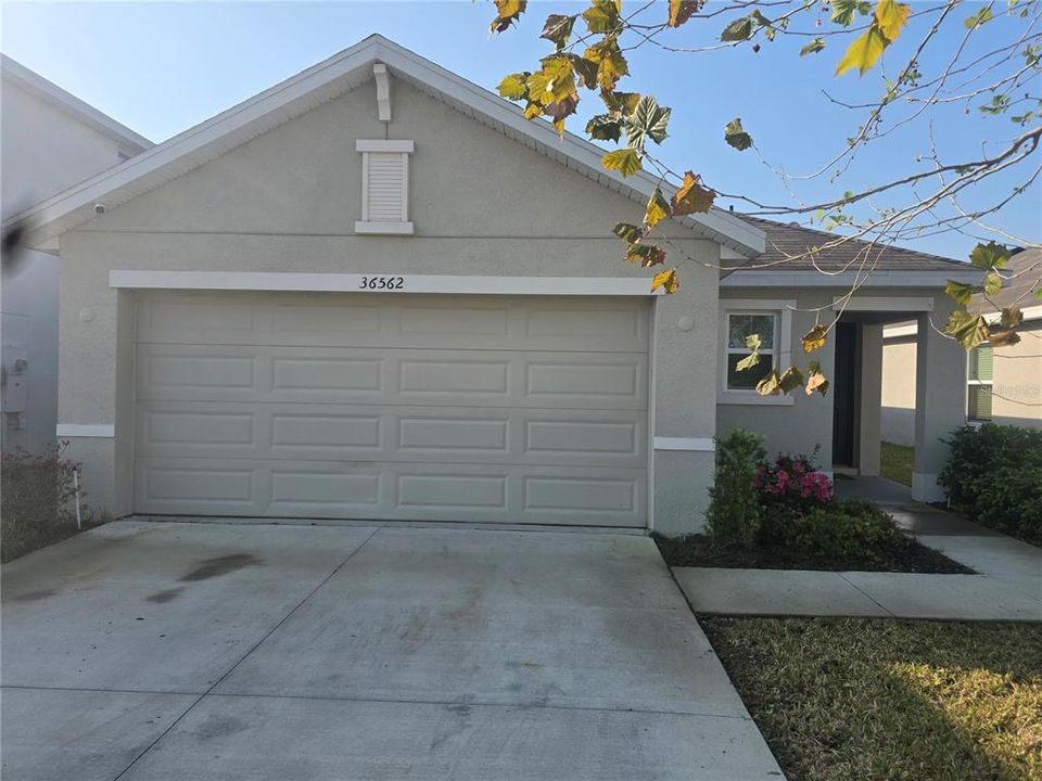 待售: $305,000 (3 贝兹, 2 浴室, 1516 平方英尺)