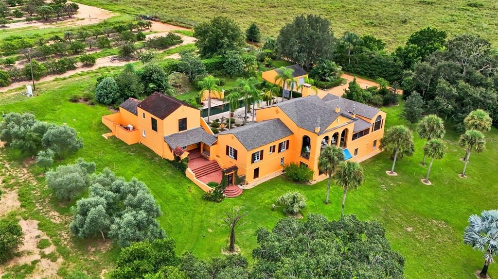 最近售出: $1,695,000 (5 贝兹, 5 浴室, 4403 平方英尺)