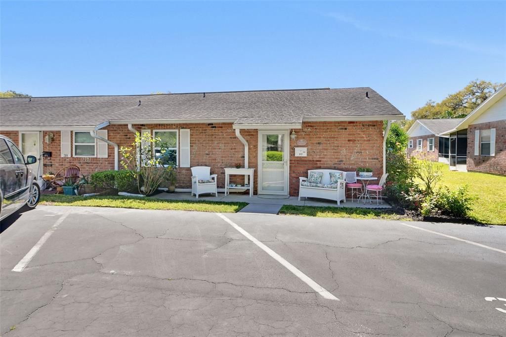 На продажу: $254,900 (2 спален, 1 ванн, 930 Квадратных фут)