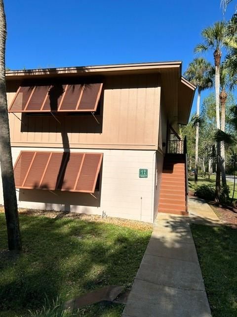 Recently Rented: $1,300 (2 beds, 2 baths, 897 Square Feet)