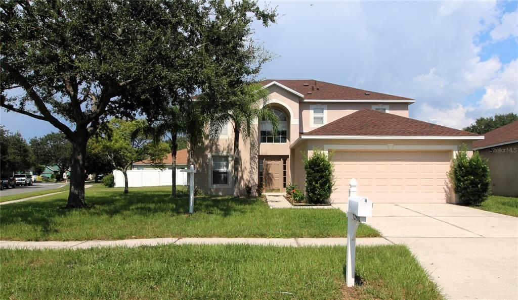 For Sale: $384,950 (4 beds, 2 baths, 2215 Square Feet)