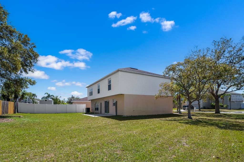 For Sale: $384,950 (4 beds, 2 baths, 2215 Square Feet)