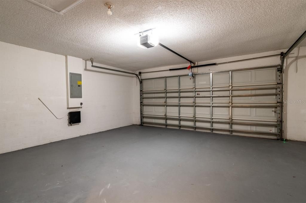 For Sale: $384,950 (4 beds, 2 baths, 2215 Square Feet)