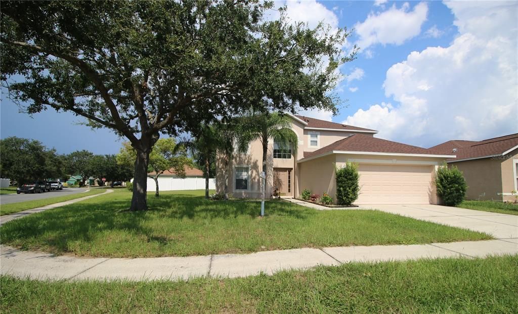 For Sale: $384,950 (4 beds, 2 baths, 2215 Square Feet)