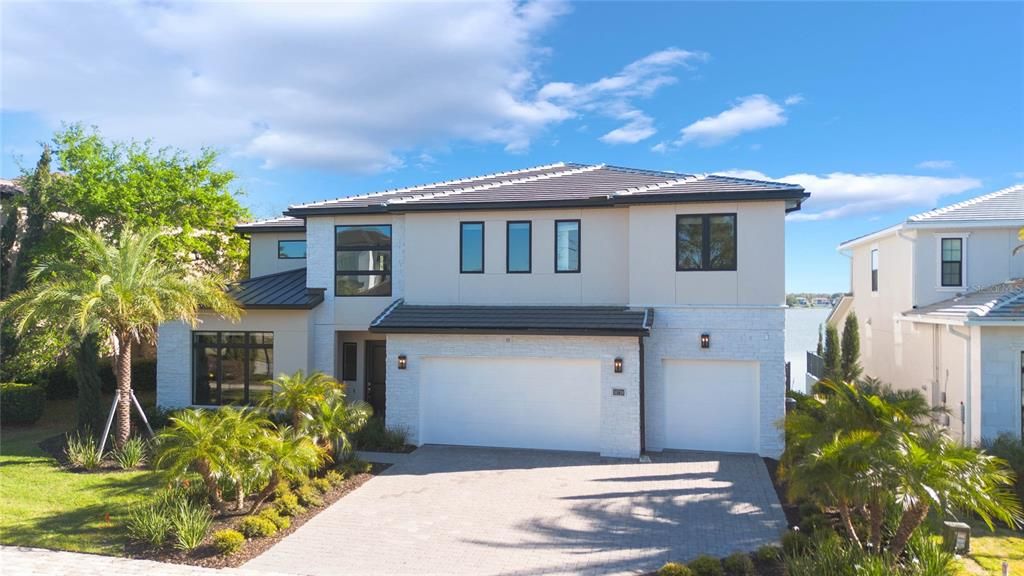 Недавно продано: $1,988,800 (4 спален, 4 ванн, 4362 Квадратных фут)