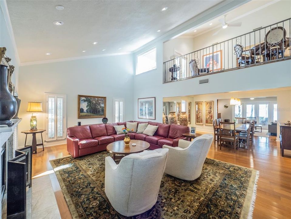 For Sale: $999,950 (4 beds, 2 baths, 3121 Square Feet)