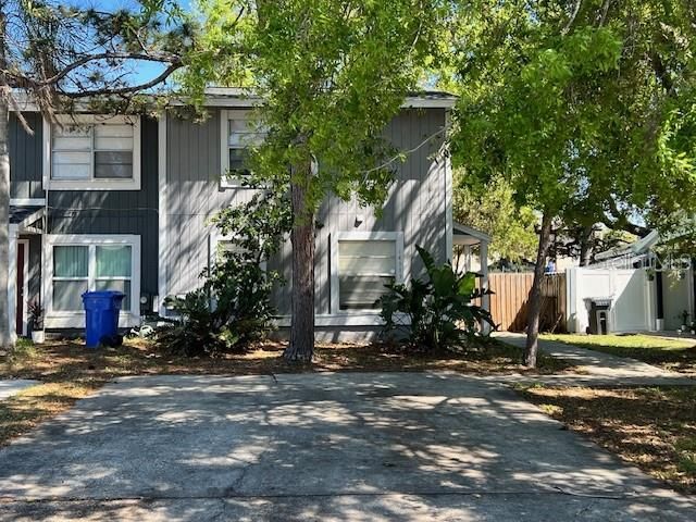 最近租的: $1,850 (2 贝兹, 2 浴室, 1050 平方英尺)