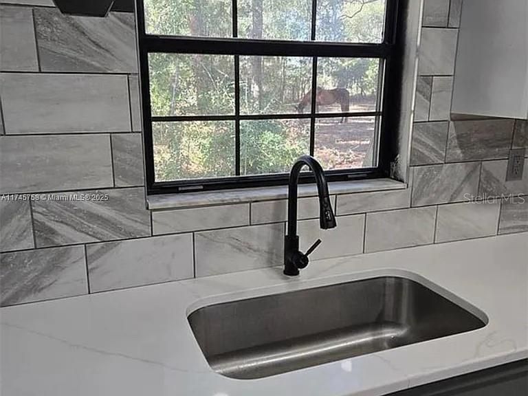 待售: $549,900 (3 贝兹, 3 浴室, 2220 平方英尺)