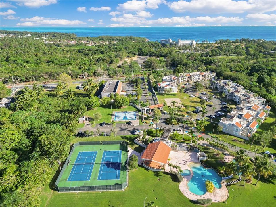 For Sale: $385,000 (3 beds, 2 baths, 1800 Square Feet)