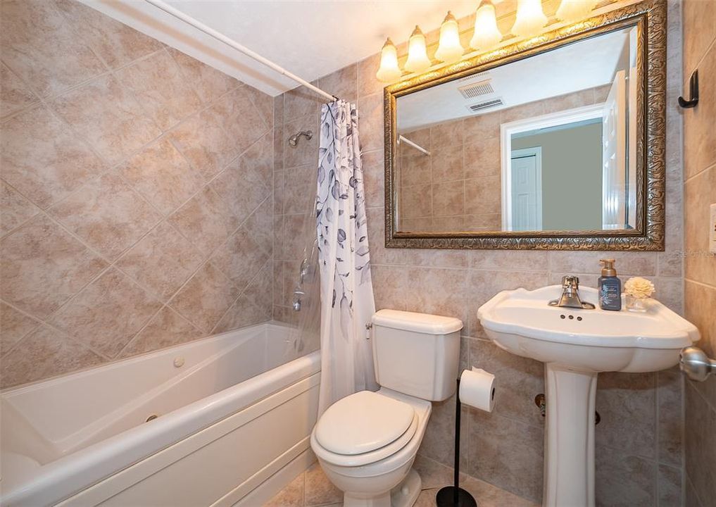 На продажу: $885,000 (4 спален, 4 ванн, 4028 Квадратных фут)