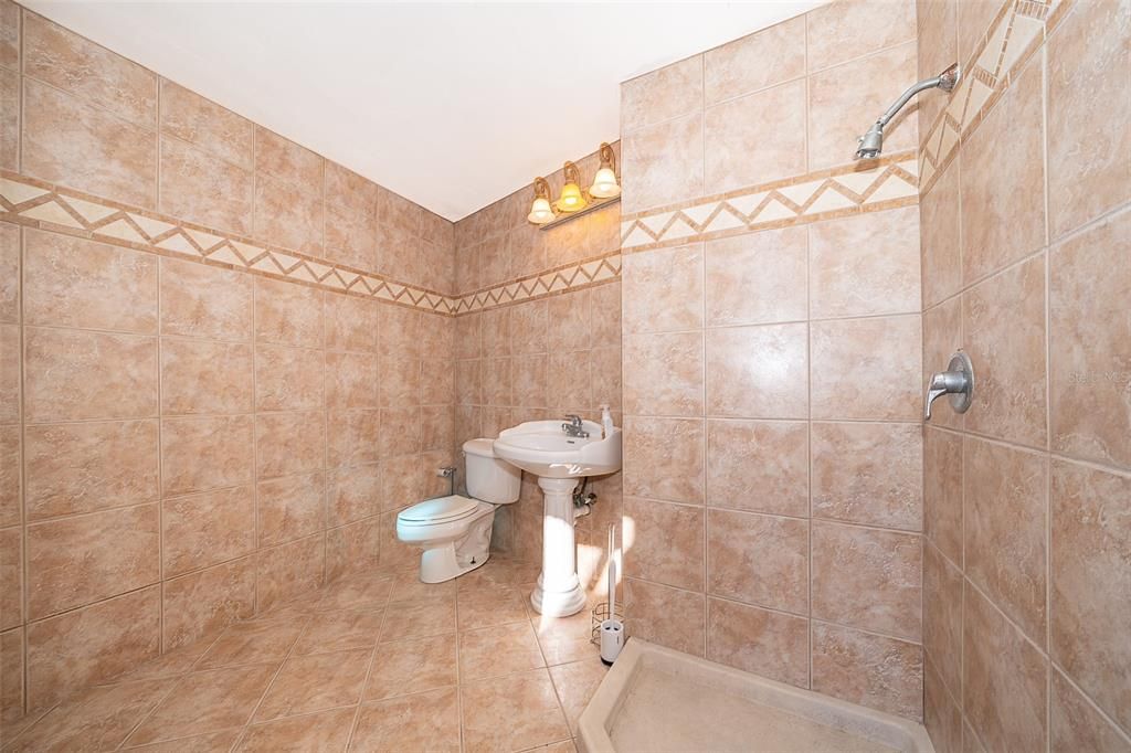 На продажу: $885,000 (4 спален, 4 ванн, 4028 Квадратных фут)