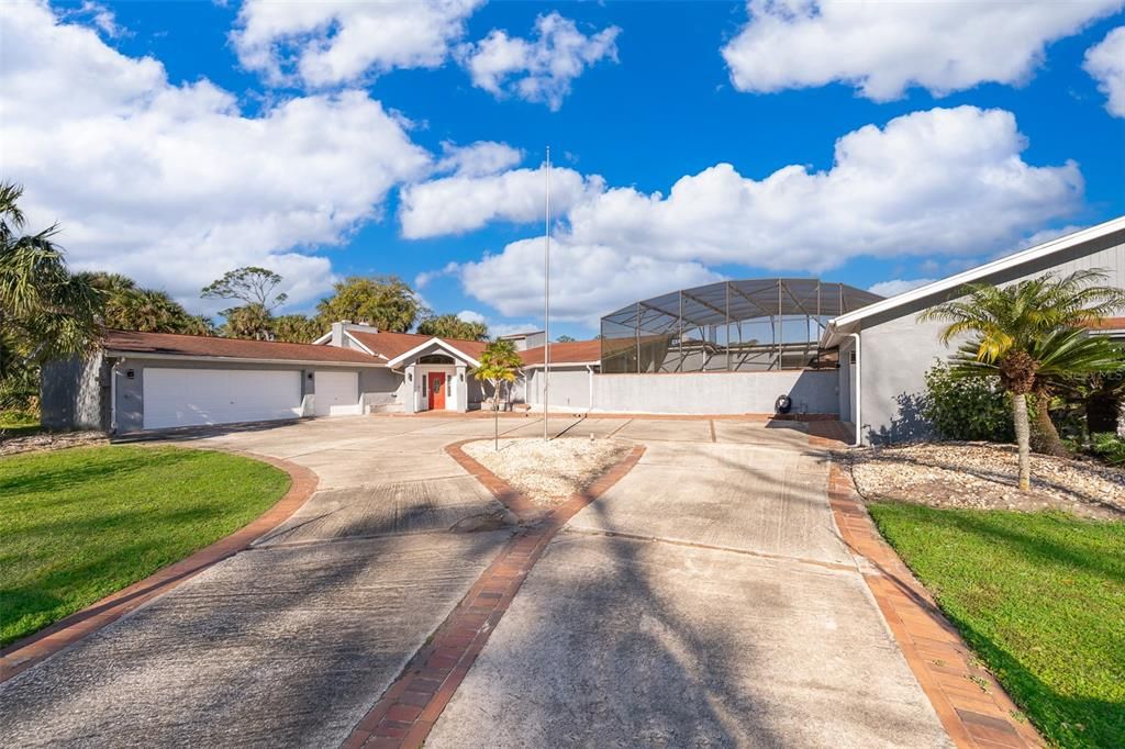 На продажу: $885,000 (4 спален, 4 ванн, 4028 Квадратных фут)