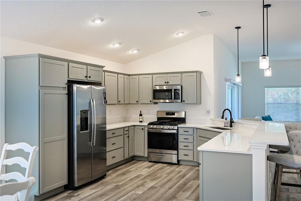 待售: $424,500 (3 贝兹, 2 浴室, 1705 平方英尺)