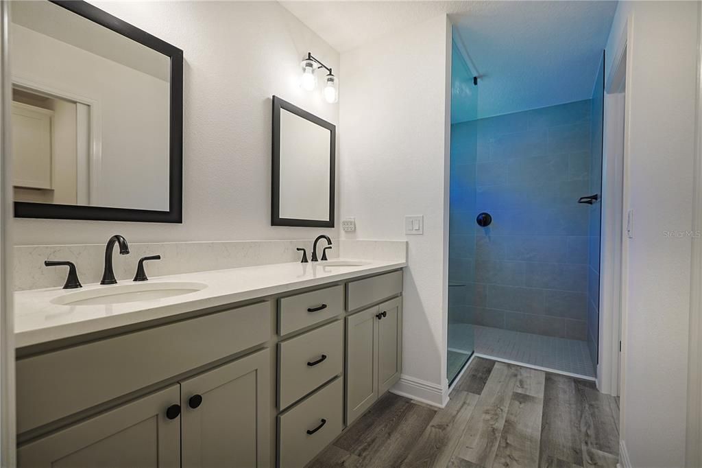 待售: $424,500 (3 贝兹, 2 浴室, 1705 平方英尺)